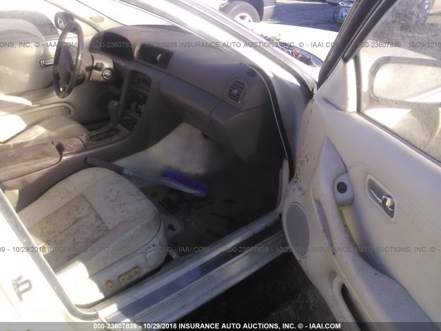 JNKAY21D1RM111087 - 1994 INFINITI J30 WHITE photo 5