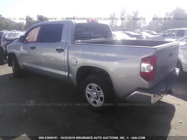 5TFEM5F17FX090898 - 2015 TOYOTA TUNDRA CREWMAX SR5 SILVER photo 3