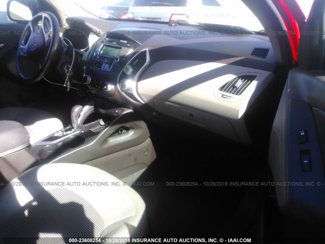 KM8JU3AC5DU567088 - 2013 HYUNDAI TUCSON GLS/LIMITED 红色 照片 5