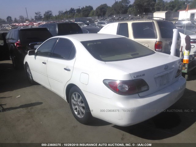 JTHBF30G220057789 - 2002 LEXUS ES 300 WHITE photo 3