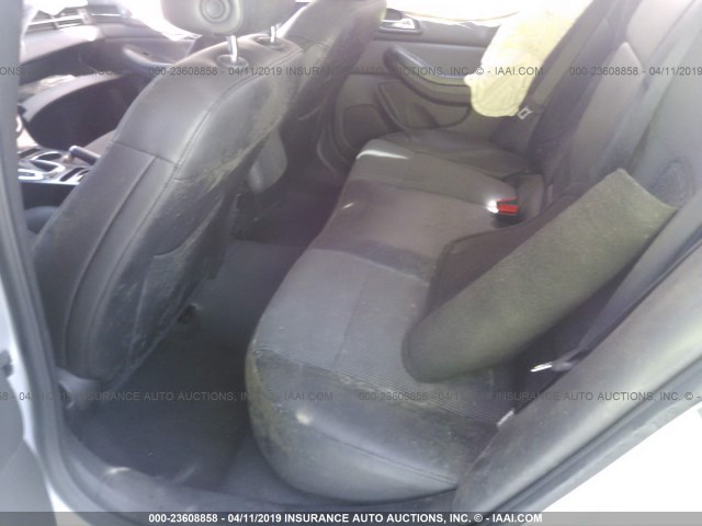 1G11C5SL6FF118844 - 2015 CHEVROLET MALIBU 1LT 银色 照片 8