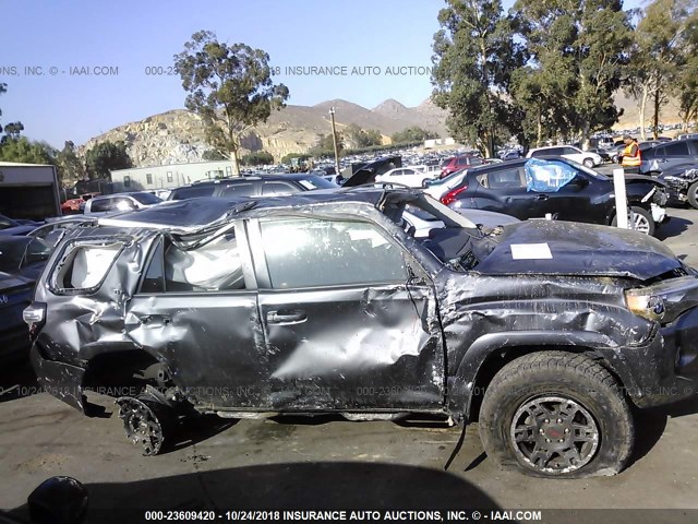 JTEBU5JR7G5387484 - 2016 TOYOTA 4RUNNER SR5 PREM/LTDL/TRAIL/TRD GRAY photo 6