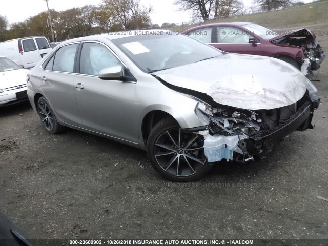 4T1BF1FKXGU521909 - 2016 TOYOTA CAMRY LE/XLE/SE/XSE TAN photo 1