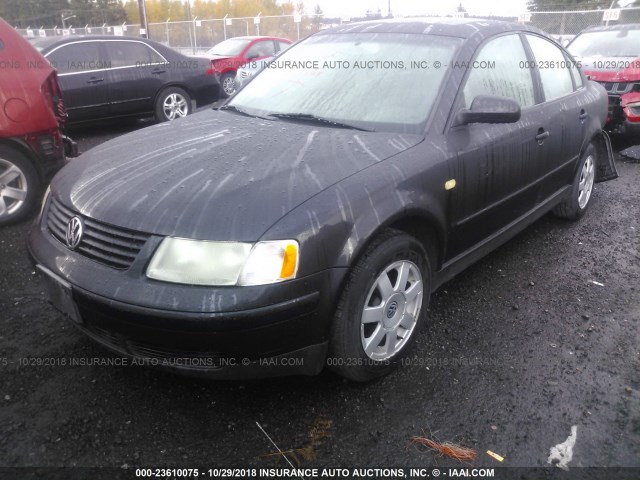 WVWMA63B0XE495201 - 1999 VOLKSWAGEN PASSAT GLS BLACK photo 2