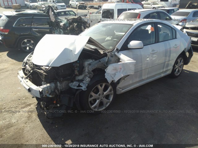 JM1BK324681143464 - 2008 MAZDA 3 S WHITE photo 2