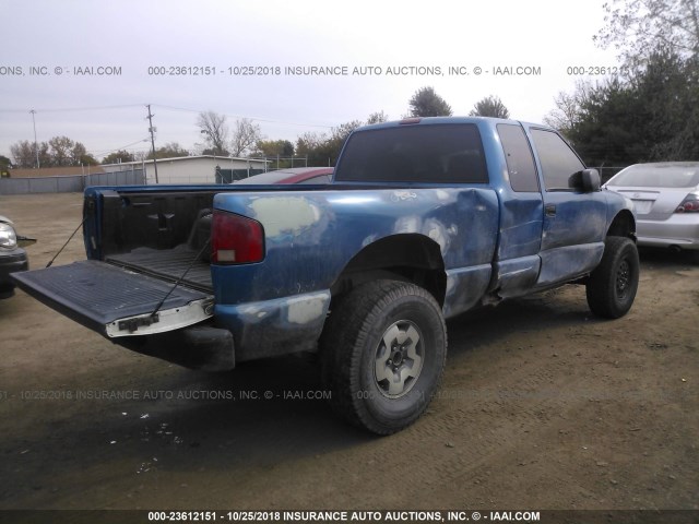 1GCCT19WX28134763 - 2002 CHEVROLET S TRUCK S10 BLUE photo 4