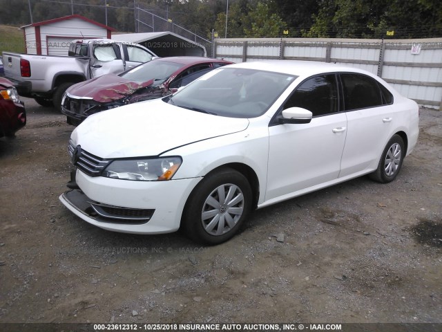 1VWAP7A34DC001249 - 2013 VOLKSWAGEN PASSAT S WHITE photo 2