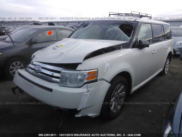 2FMGK5BC8ABA90443 - 2010 FORD FLEX SE WHITE photo 2