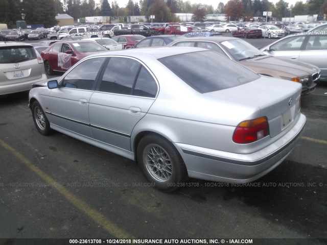 WBADM6340YGU20445 - 2000 BMW 528 I AUTOMATIC GRAY photo 3