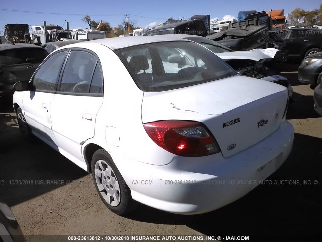 KNADC123926169615 - 2002 KIA RIO WHITE photo 3