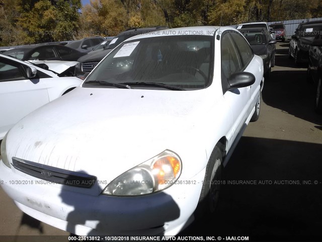 KNADC123926169615 - 2002 KIA RIO WHITE photo 6