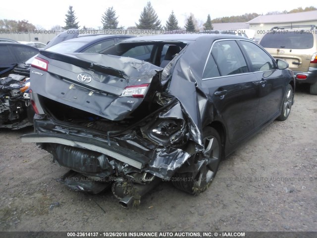 4T1BF1FKXEU867925 - 2014 TOYOTA CAMRY L/SE/LE/XLE Boz foto 4