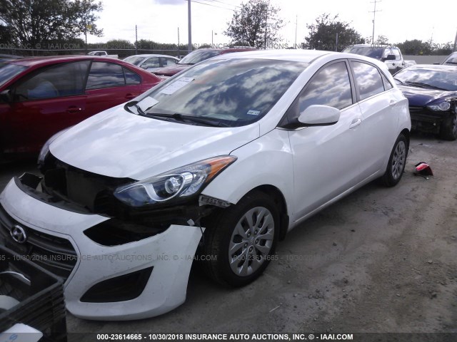 KMHD35LH0GU335023 - 2016 HYUNDAI ELANTRA GT WHITE photo 2