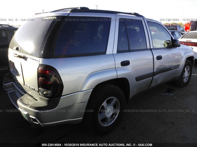 1GNDT13SX42360311 - 2004 CHEVROLET TRAILBLAZER LS/LT SILVER photo 4