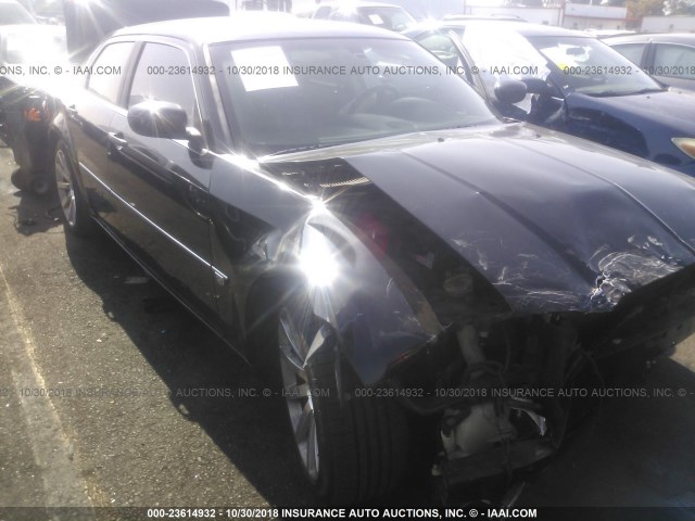 2C3LA73W26H211695 - 2006 CHRYSLER 300C SRT-8 BLACK photo 1