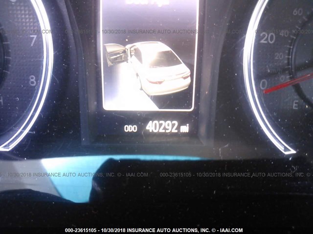 4T1BF1FK9HU411564 - 2017 TOYOTA CAMRY LE/XLE/SE/XSE BLACK photo 7