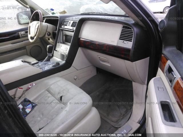 5LMFU28R63LJ49201 - 2003 LINCOLN NAVIGATOR Қара фото 5