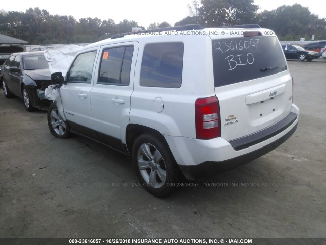 1C4NJRFBXFD239590 - 2015 JEEP PATRIOT LATITUDE WHITE photo 3