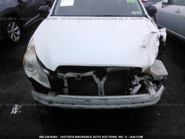 4S3BMBA68A3224774 - 2010 SUBARU LEGACY 2.5I WHITE photo 6