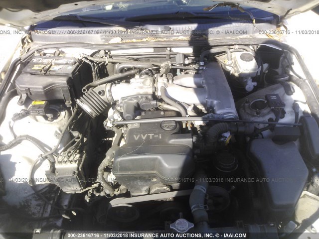 JTHBD192030073590 - 2003 LEXUS IS 300 WHITE photo 10