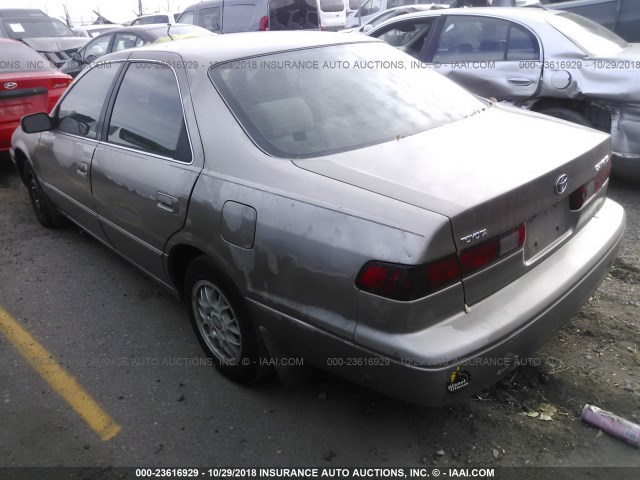 4T1BG28K3XU588688 - 1999 TOYOTA CAMRY CE/LE/XLE GRAY photo 3