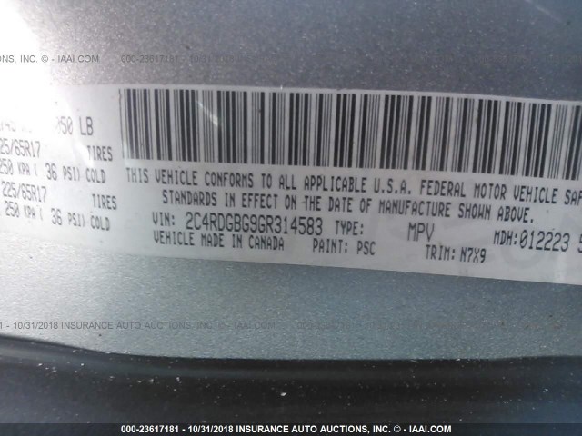 2C4RDGBG9GR314583 - 2016 DODGE GRAND CARAVAN SE SILVER photo 9