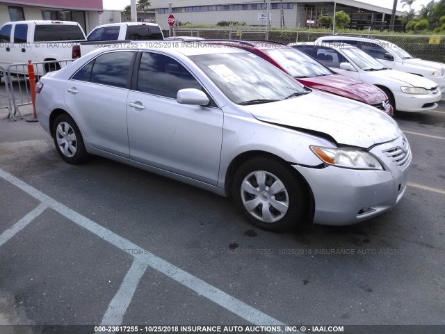 JTNBE46K373058795 - 2007 TOYOTA CAMRY NEW GENERAT CE/LE/XLE/SE SILVER photo 1