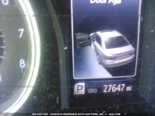 4T1BF1FK7HU766121 - 2017 TOYOTA CAMRY LE/XLE/SE/XSE SILVER photo 7