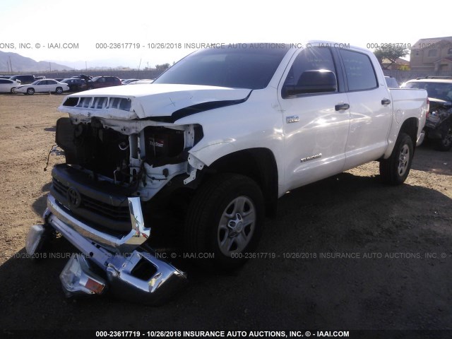 5TFEY5F11EX158907 - 2014 TOYOTA TUNDRA CREWMAX SR5 WHITE photo 2