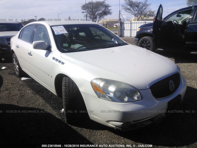 1G4HE57Y97U154184 - 2007 BUICK LUCERNE CXS WHITE photo 1