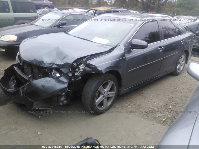 4T1BF1FK7EU359721 - 2014 TOYOTA CAMRY L/SE/LE/XLE 灰色 照片 2