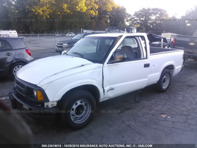 1GCCS1441VK109203 - 1997 CHEVROLET S TRUCK S10 WHITE photo 2