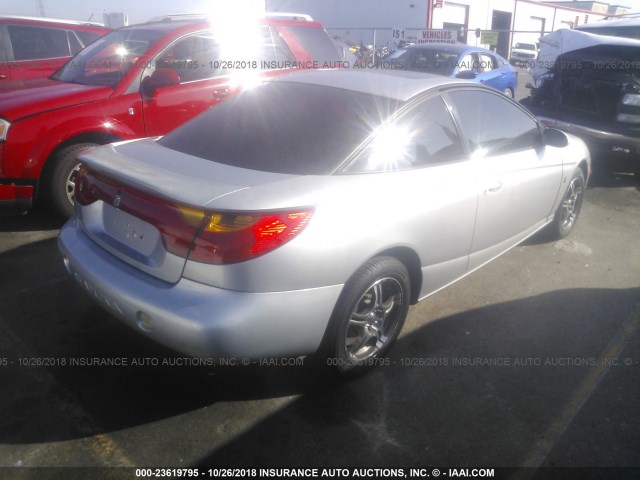 1G8ZY14722Z171368 - 2002 SATURN SC2 SILVER photo 4