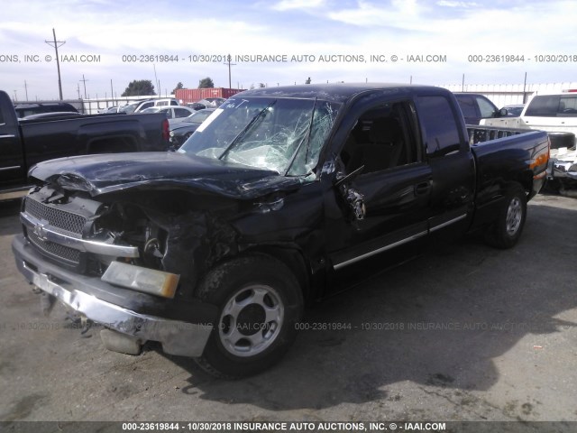 2GCEC19T431410888 - 2003 CHEVROLET SILVERADO C1500 BLACK photo 2