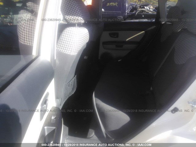 KNDJT2A2XB7718222 - 2011 KIA SOUL +/!/SPORT WHITE photo 8