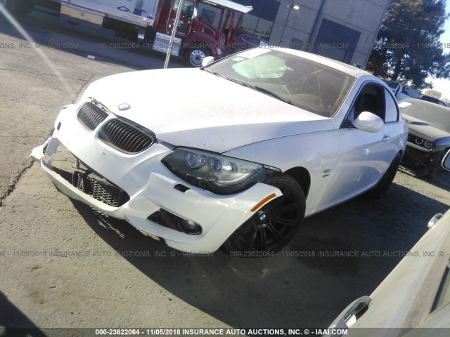 WBAKF9C56BE620499 - 2011 BMW 335 XI WHITE photo 2