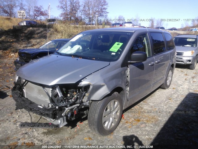 2C4RDGBG3JR138038 - 2018 DODGE GRAND CARAVAN SE GRAY photo 2