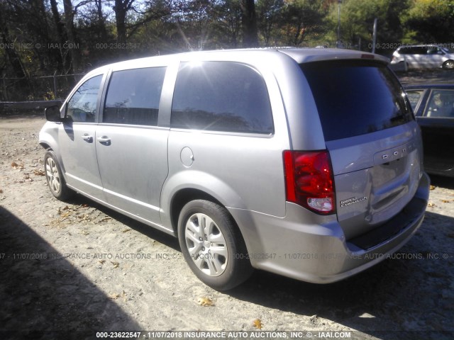 2C4RDGBG3JR138038 - 2018 DODGE GRAND CARAVAN SE GRAY photo 3