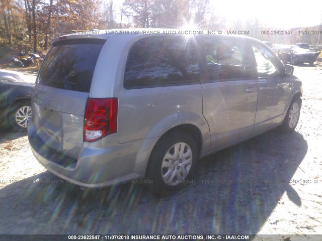 2C4RDGBG3JR138038 - 2018 DODGE GRAND CARAVAN SE GRAY photo 4