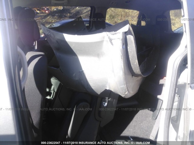 2C4RDGBG3JR138038 - 2018 DODGE GRAND CARAVAN SE GRAY photo 8