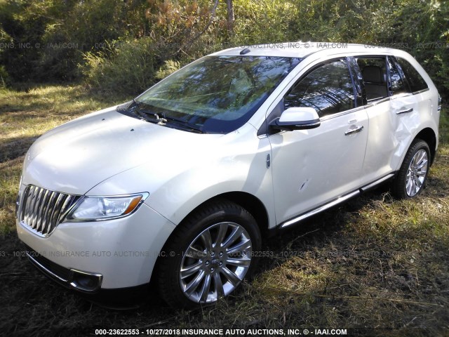 2LMDJ6JK3EBL14040 - 2014 LINCOLN MKX WHITE photo 2