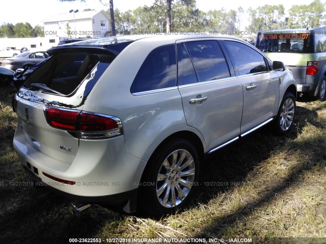 2LMDJ6JK3EBL14040 - 2014 LINCOLN MKX WHITE photo 4