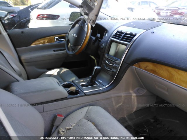 2LMDJ6JK3EBL14040 - 2014 LINCOLN MKX WHITE photo 5