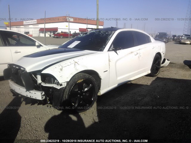 2C3CDXCTXEH137857 - 2014 DODGE CHARGER R/T WHITE photo 2