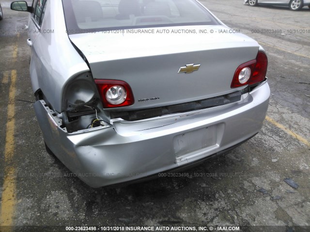 1G1ZB5E1XBF261211 - 2011 CHEVROLET MALIBU LS Silber Foto 6