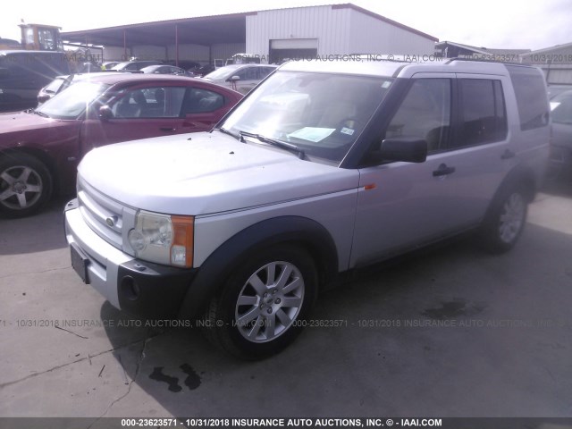 SALAD25476A382362 - 2006 LAND ROVER LR3 SILVER photo 2