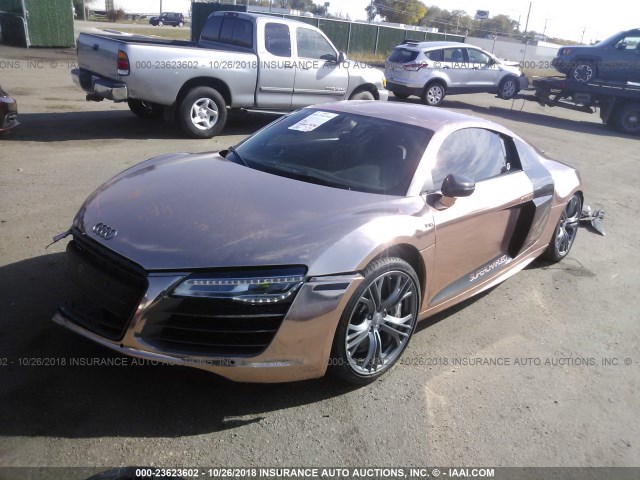 WUAKNAFG6EN000182 - 2014 AUDI R8 5.2 PLUS QUATTRO GOLD photo 2