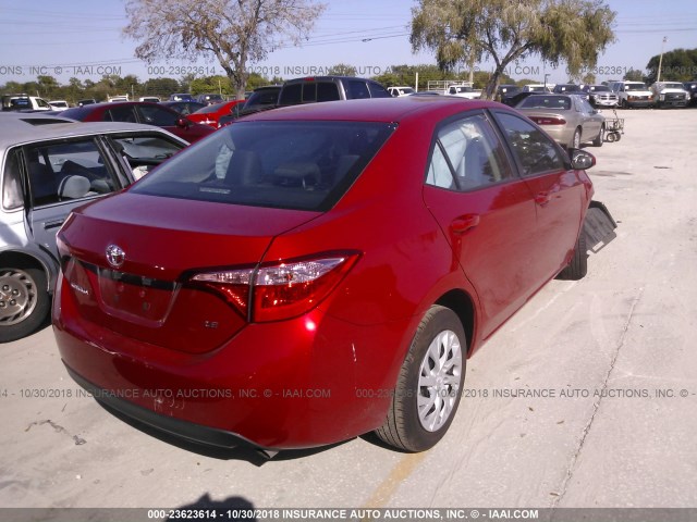 5YFBURHEXJP813080 - 2018 TOYOTA COROLLA L/LE/XLE/SE/XSE RED photo 4