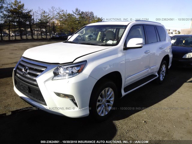 JTJBM7FX0H5173085 - 2017 LEXUS GX WHITE photo 2