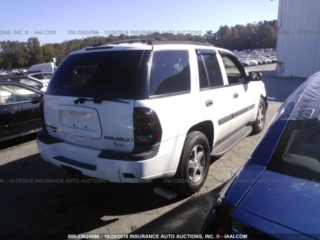 1GNDT13S442232257 - 2004 CHEVROLET TRAILBLAZER LS/LT WHITE photo 4